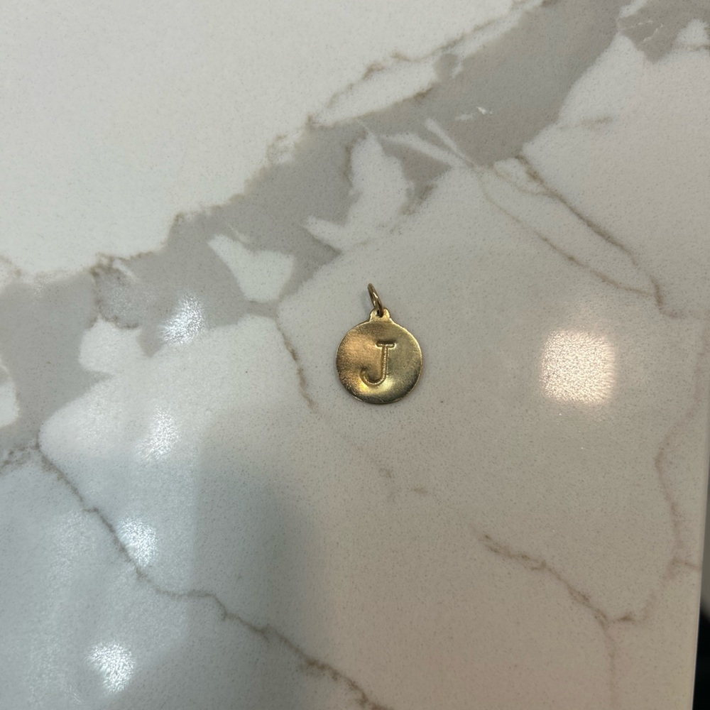 14k Gold Round Pendant Charm